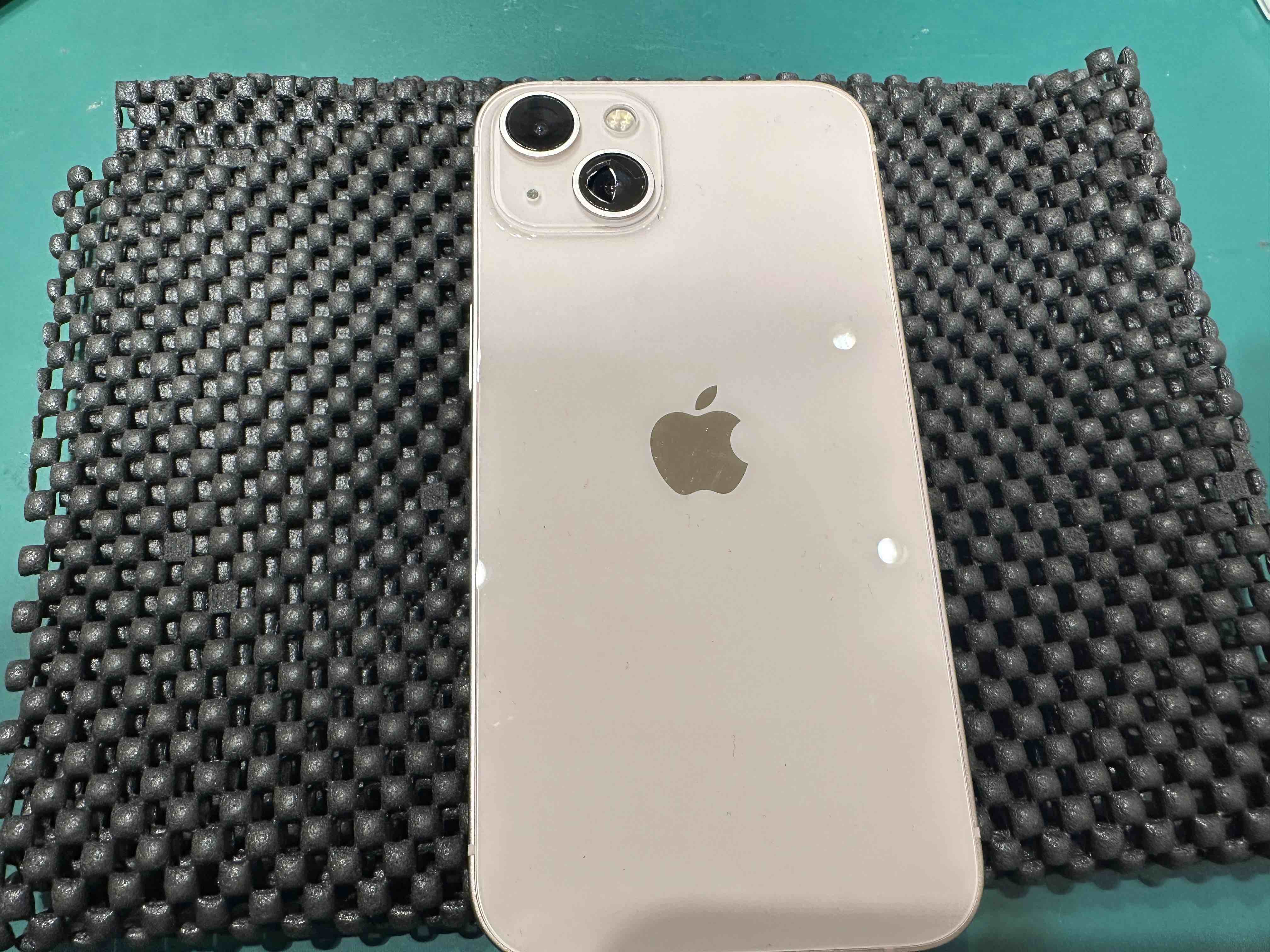 【五反田よりご来店】iPhone13のカメラレンズ交換修理をご依頼いただきました！